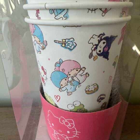 Hello Kitty & Friends Sanrio Hot Cups Set of 10 Cups with Lids Sleeves Hearts - Picture 7 of 12